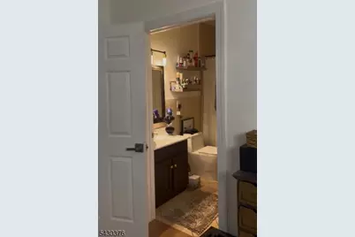 15-19 Tichenor Ln #405, Newark, NJ 07114 - Photo 3