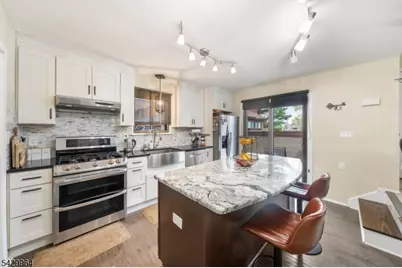 59 Taurus Dr #4D, Hillsborough Township, NJ 08844 - Photo 7