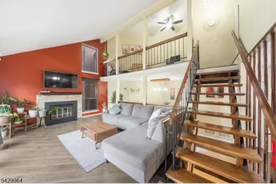 59 Taurus Dr #4D, Hillsborough Township, NJ 08844 - Photo 3
