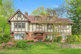 37 Afterglow Ave, Verona, NJ 07044 - Photo 1