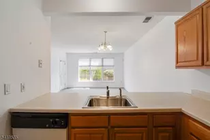4202 Cleveland Ln, Rockaway Township, NJ 07866 - Photo 9