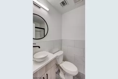 581 Bergen St, Newark, NJ 07108 - Photo 25