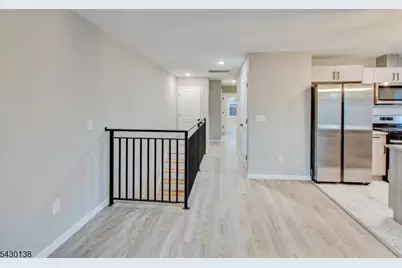 581 Bergen St, Newark, NJ 07108 - Photo 11