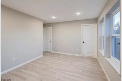 581 Bergen St, Newark, NJ 07108 - Photo 21