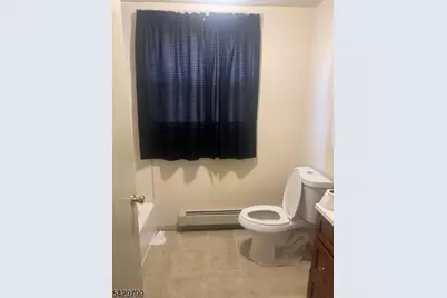 284 Seymour Ave, Newark, NJ 07112 - Photo 13