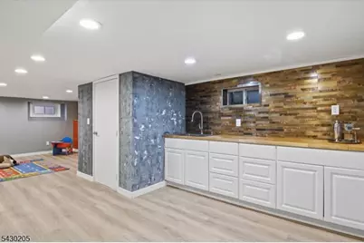 14 Espy Rd, Caldwell, NJ 07006 - Photo 27