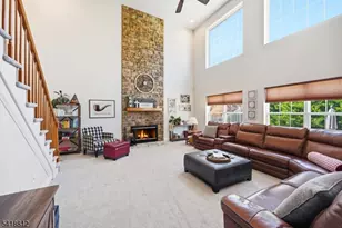 654 Skyline Dr, Jefferson Township, NJ 07849 - Photo 3