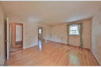 28 Scott Dr, Hillsborough Township, NJ 08844 - Photo 15