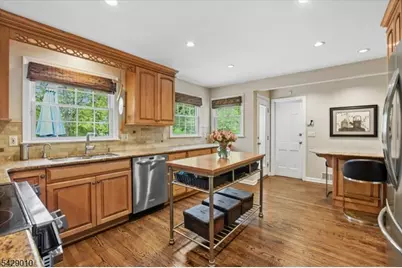 105 Tennyson Dr, Millburn, NJ 07078 - Photo 11