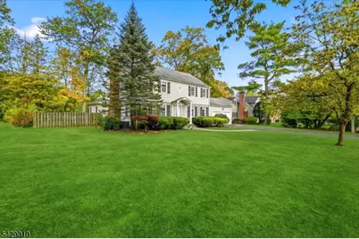 105 Tennyson Dr, Millburn, NJ 07078 - Photo 3