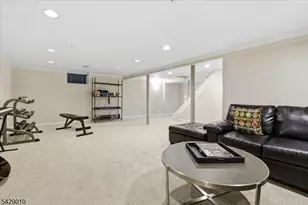 105 Tennyson Dr, Millburn Twp., NJ 07078 - Photo 27