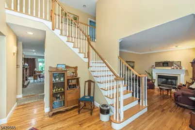 37 Thomas Ter, Wayne, NJ 07470 - Photo 3