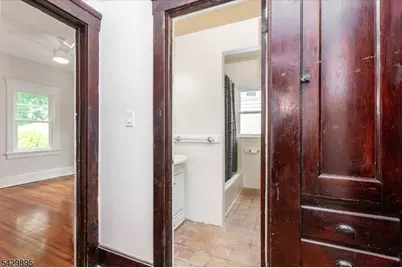 56 Walnut Cres, Montclair, NJ 07042 - Photo 9