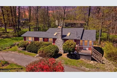155 Highland Lakes Rd, Vernon, NJ 07422 - Photo 1