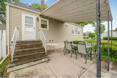 32 Crestwood Ave, Nutley, NJ 07110 - Photo 21
