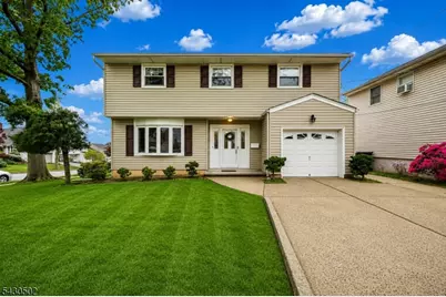 32 Crestwood Ave, Nutley, NJ 07110 - Photo 3