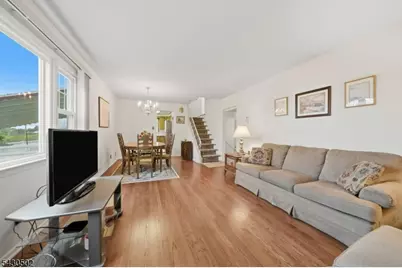 32 Crestwood Ave, Nutley, NJ 07110 - Photo 9