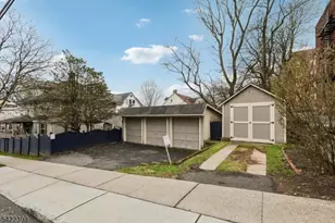 36 S Willow St, Montclair, NJ 07042 - Photo 35