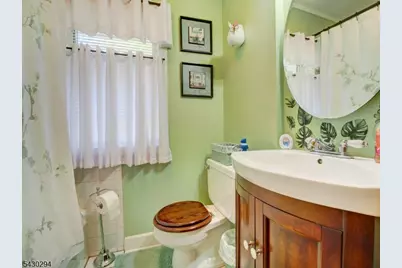 101 Lower Rd, Linden, NJ 07036 - Photo 11