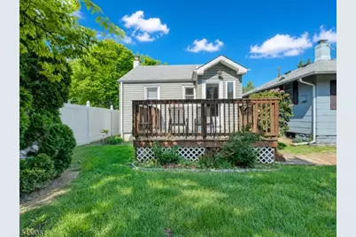 105 Lower Rd, Linden, NJ 07036 - Photo 13