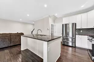 16 Shadetree Ln, Mount Arlington, NJ 07856 - Photo 3