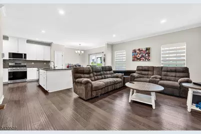 16 Shadetree Ln, Mount Arlington, NJ 07856 - Photo 9