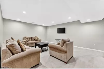 16 Shadetree Ln, Mount Arlington, NJ 07856 - Photo 13