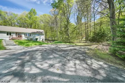 90 Russling Rd, Independence Township, NJ 07840 - Photo 3