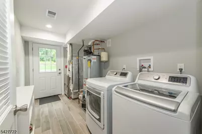 450 Herrick Dr, Rockaway Township, NJ 07801 - Photo 29
