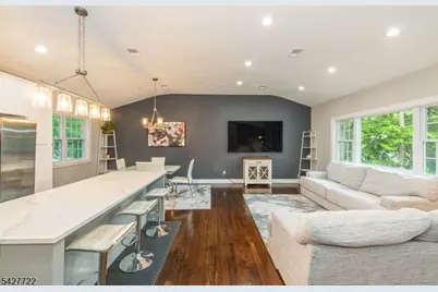 450 Herrick Dr, Rockaway Township, NJ 07801 - Photo 5