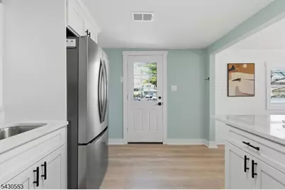 45 W Shawnee Trl, Jefferson Township, NJ 07885 - Photo 13