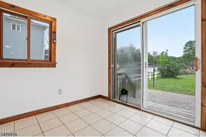 54 Front St, Belvidere, NJ 07823 - Photo 9