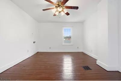 54 Front St, Belvidere, NJ 07823 - Photo 21