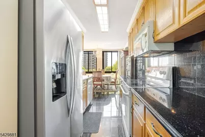 200 Winston Dr-C0109, Cliffside Park, NJ 07010 - Photo 13