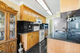 200 Winston Dr-C0109, Cliffside Park, NJ 07010 - Photo 15