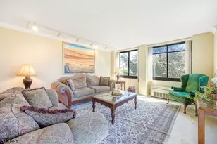 200 Winston Dr-C0109, Cliffside Park, NJ 07010 - Photo 5