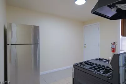 84 Scheerer Ave, Newark, NJ 07112 - Photo 7