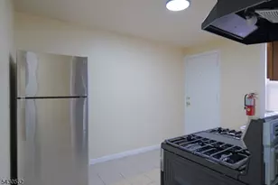 84 Scheerer Ave, Newark, NJ 07112 - Photo 7