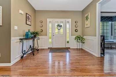 9 Hawk Dr, Raritan Township, NJ 08551 - Photo 3