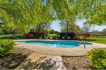 9 Hawk Dr, Raritan Township, NJ 08551 - Photo 35