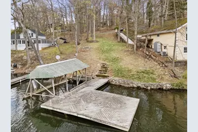 8 Oneida Ave, Hopatcong, NJ 07843 - Photo 3