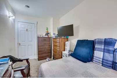 31 Romney Rd, Bound Brook, NJ 08805 - Photo 21