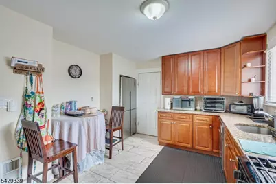 31 Romney Rd, Bound Brook, NJ 08805 - Photo 11