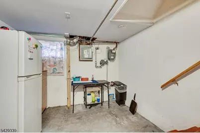 31 Romney Rd, Bound Brook, NJ 08805 - Photo 23