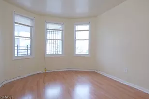 84 Scheerer Ave, Newark, NJ 07112 - Photo 3