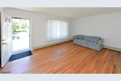 113 Stanley Ct, North Haledon, NJ 07508 - Photo 7