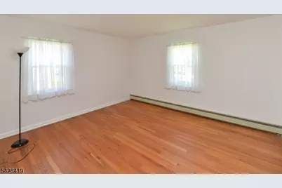 113 Stanley Ct, North Haledon, NJ 07508 - Photo 13