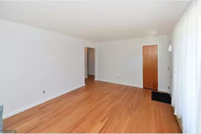 113 Stanley Ct, North Haledon, NJ 07508 - Photo 9