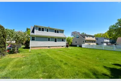113 Stanley Ct, North Haledon, NJ 07508 - Photo 5