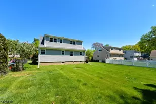 113 Stanley Ct, North Haledon, NJ 07508 - Photo 5